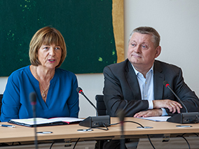 Ulla Schmidt (SPD) und Herrmann Gröhe (CDU) © pag,