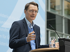 Prof. Karl Lauterbach © pag, Fiolka Prof. Karl Lauterbach © pag, Fiolka